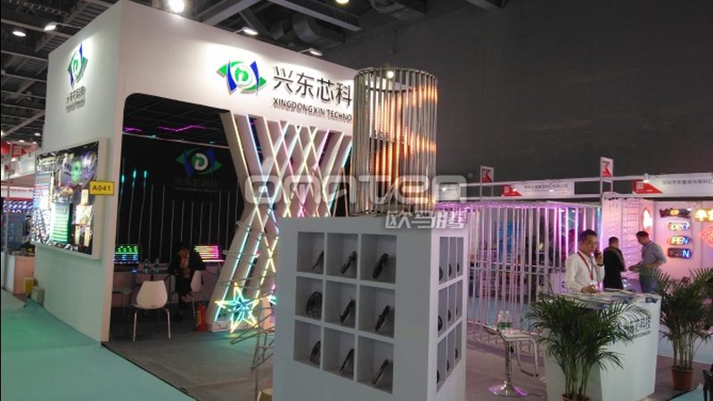 商场门头招牌尺寸，如何把握黄金比例？**